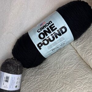 Carbon ONE POUNDER! BLACK🖤Yarn🧶over 800 YARDS!